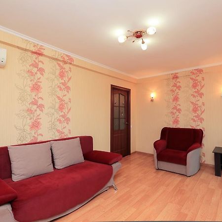 Apartment On Obolonskiy Prospect 12 Киев Экстерьер фото