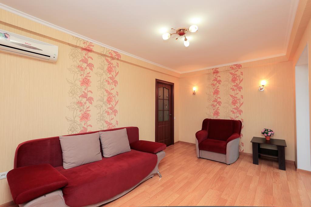 Apartment On Obolonskiy Prospect 12 Киев Экстерьер фото